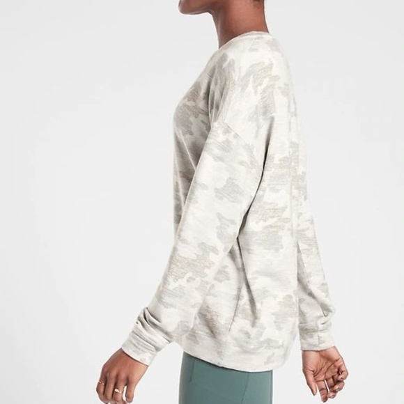 Athleta Pure Luxe Camo Printed Crewneck Athletic Sweatshirt - Size Small - Picture 2 of 6